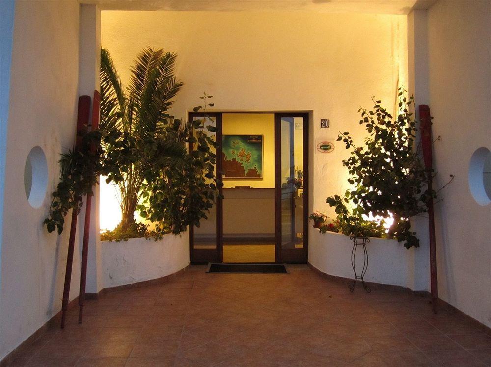 Il Gabbiano Hotel La Maddalena  Bagian luar foto