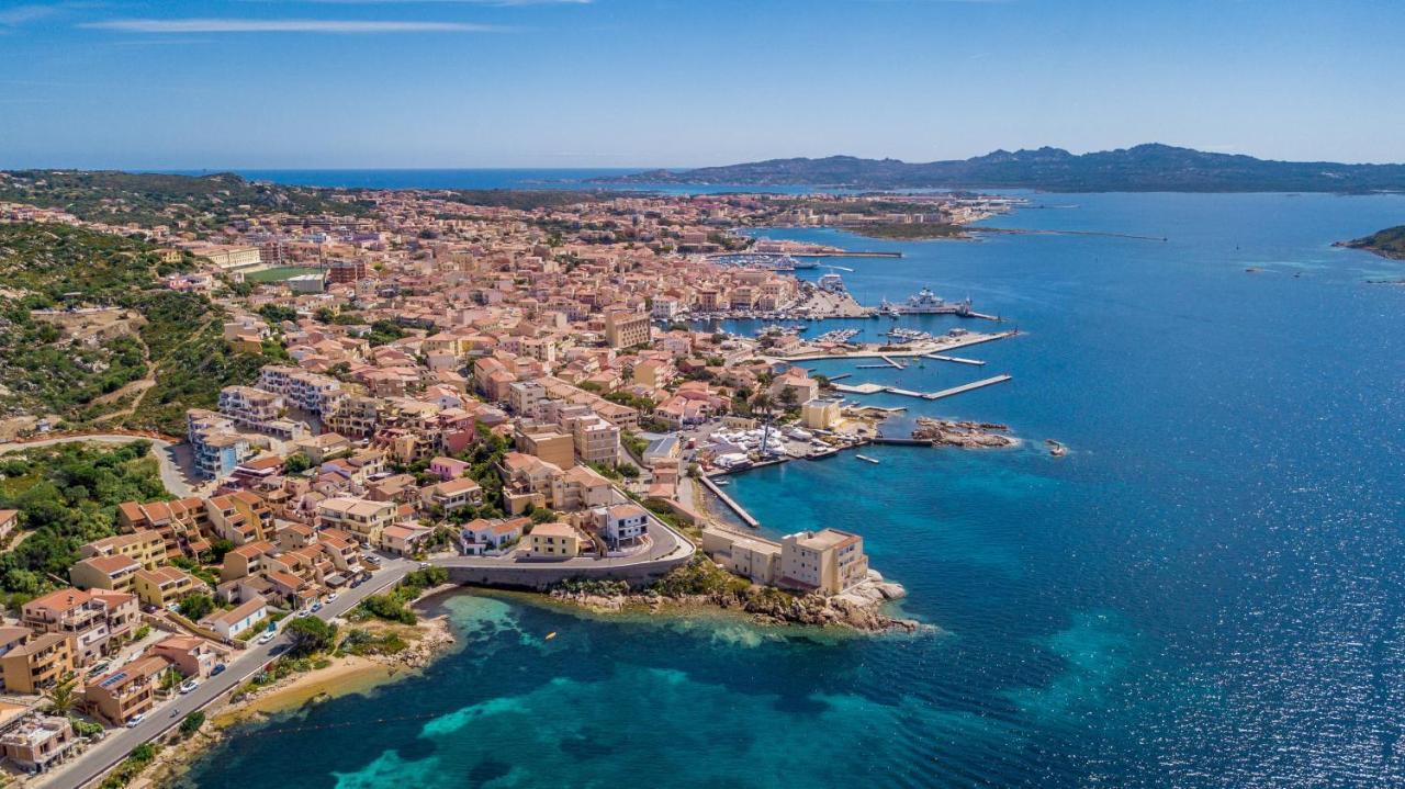 Il Gabbiano Hotel La Maddalena  Bagian luar foto