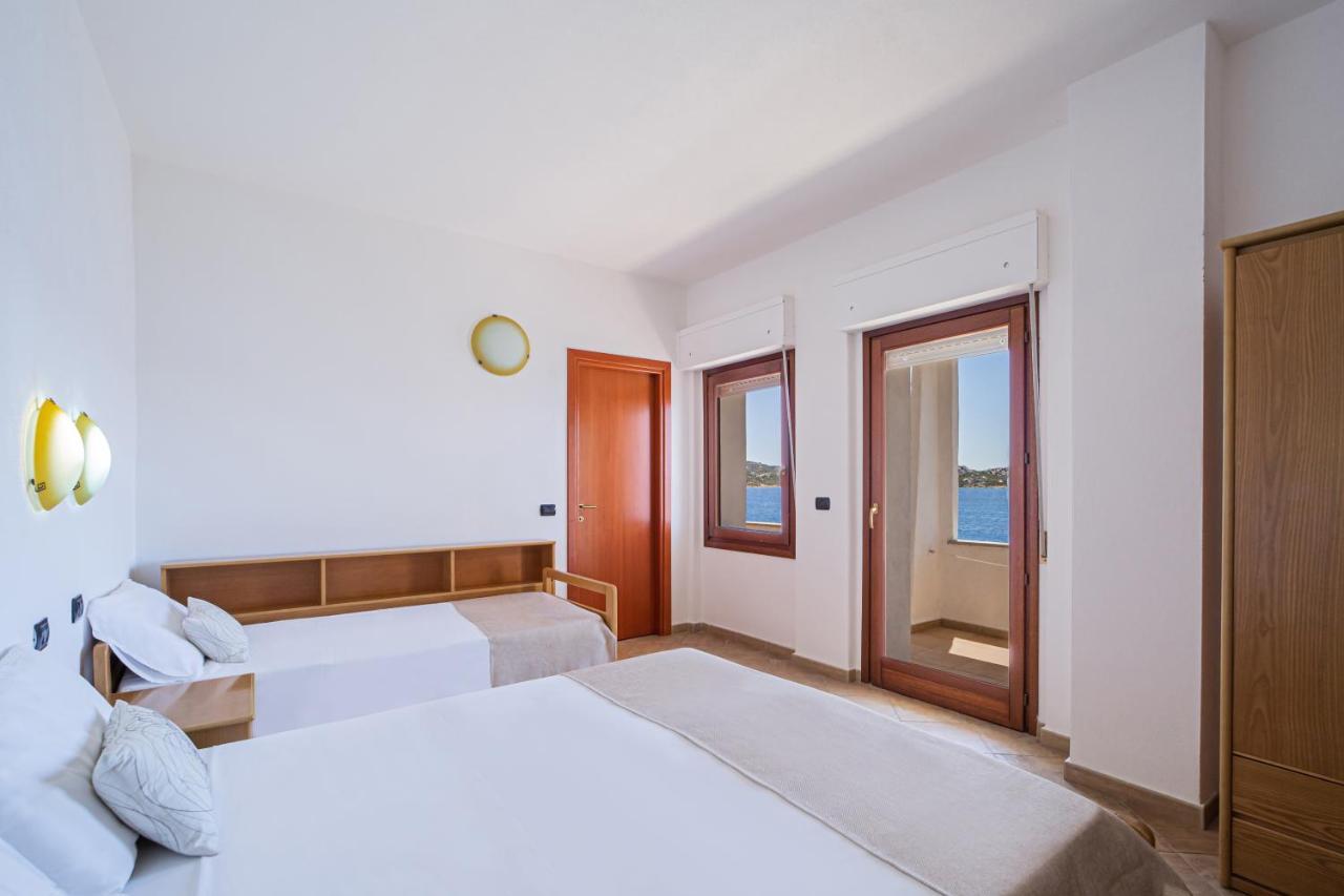 Il Gabbiano Hotel La Maddalena  Bagian luar foto