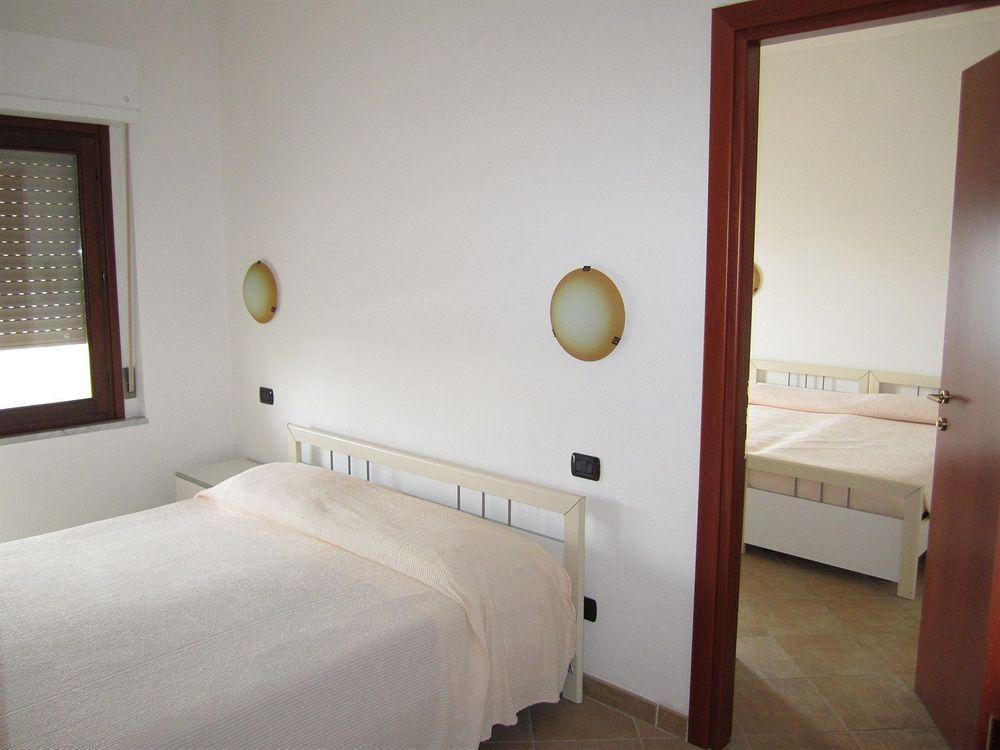 Il Gabbiano Hotel La Maddalena  Bagian luar foto